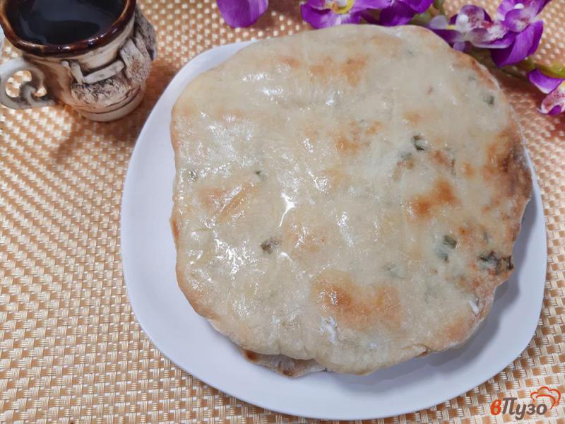 Фото приготовление рецепта: Хачапури с сыром и луком по грузински шаг №13