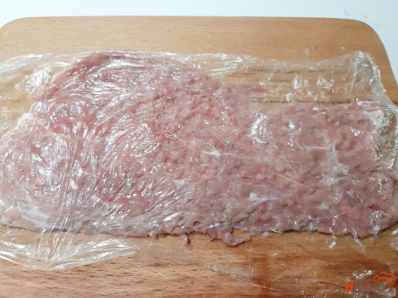 Фото приготовление рецепта: Отбивные из говядины в панировочных сухарях шаг №2