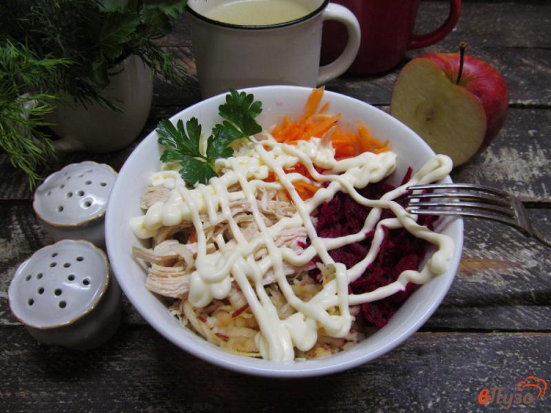 Фото приготовление рецепта: Овощной салат с отварной курицей шаг №4