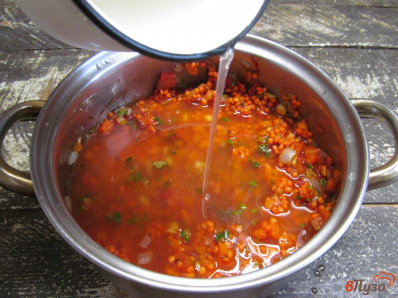 Фото приготовление рецепта: Греческий суп из чечевицы с сыром фета шаг №5