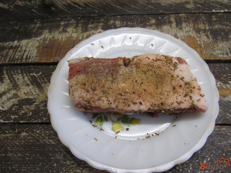 Фото приготовление рецепта: Тушеные свиные ребра с морковью шаг №1