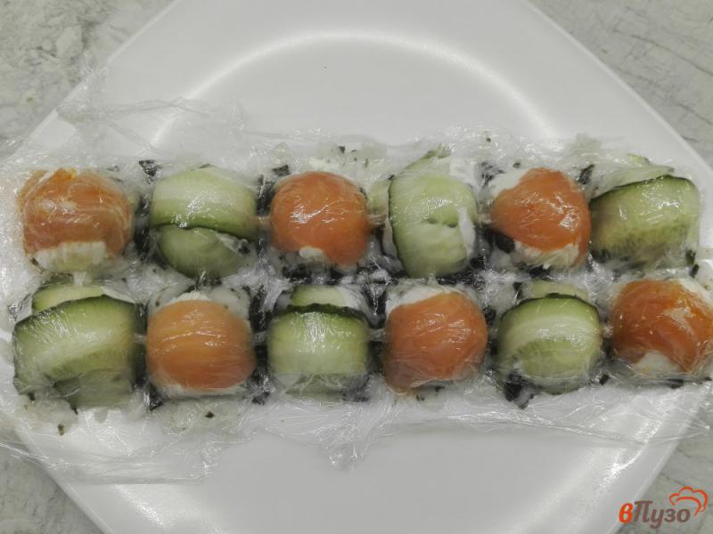 Фото приготовление рецепта: Кубики-суши шаг №8