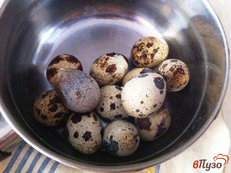 Фото приготовление рецепта: Фаршированные перепелиные яйца с икрой шаг №1