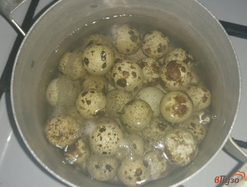 Фото приготовление рецепта: Маринованные перепелиные яйца шаг №1
