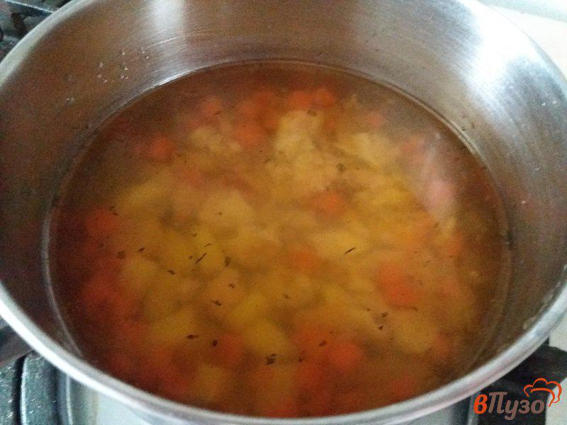 Фото приготовление рецепта: Куриный суп с клецками шаг №9