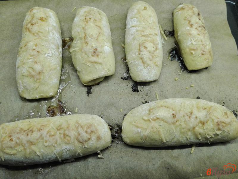 Фото приготовление рецепта: Картофельные рулетики с фаршем и сыром шаг №12