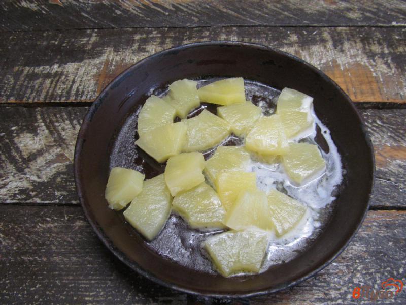 Фото приготовление рецепта: Клафути с ананасом шаг №5