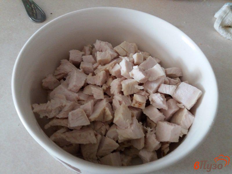 Фото приготовление рецепта: Лоранский пирог (киш-лорен) с курицей и грибами шаг №9