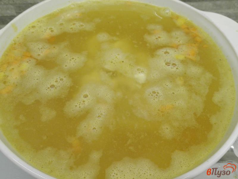 Фото приготовление рецепта: Суп с пшеном и кукурузой шаг №7