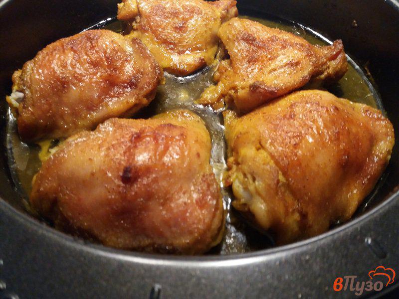 Фото приготовление рецепта: Куриные бедрышки с копченой паприкой шаг №5