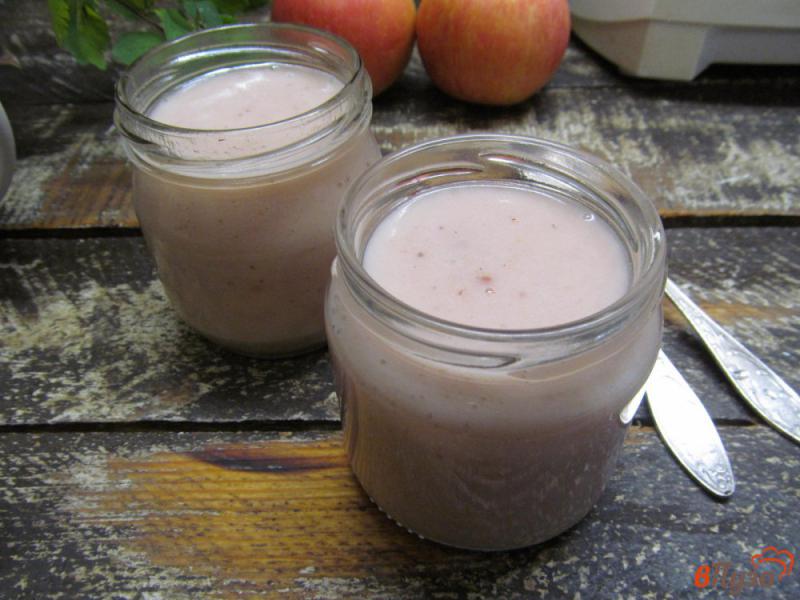 Фото приготовление рецепта: Яблочно-смородиновый мусс на манной крупе шаг №9