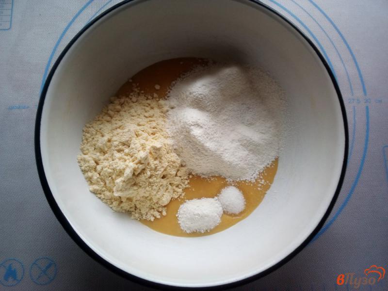 Фото приготовление рецепта: Печенье на сгущенном молоке с кукурузной мукой шаг №2