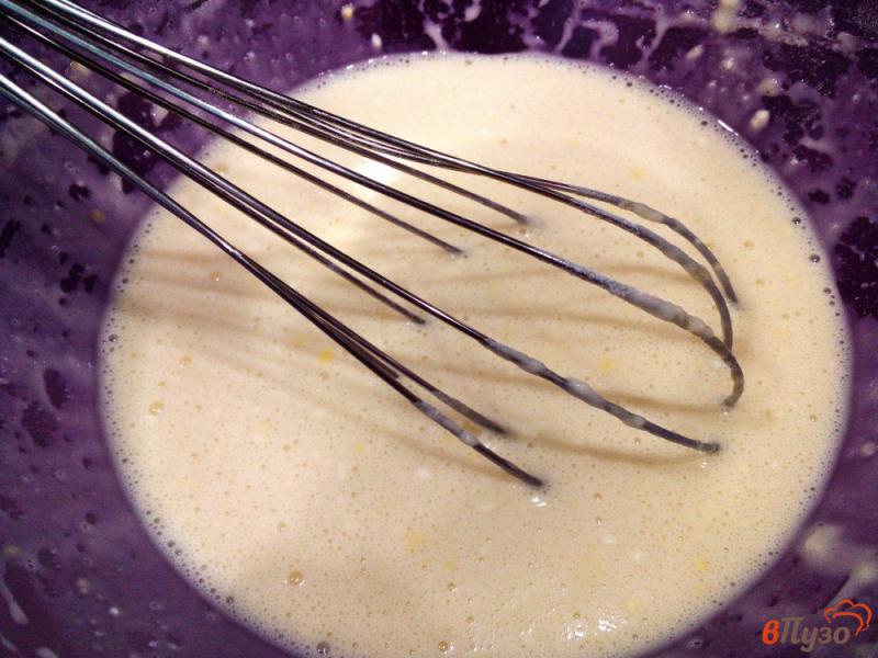 Фото приготовление рецепта: Блины на козьем молоке с вареной сгущенкой шаг №5