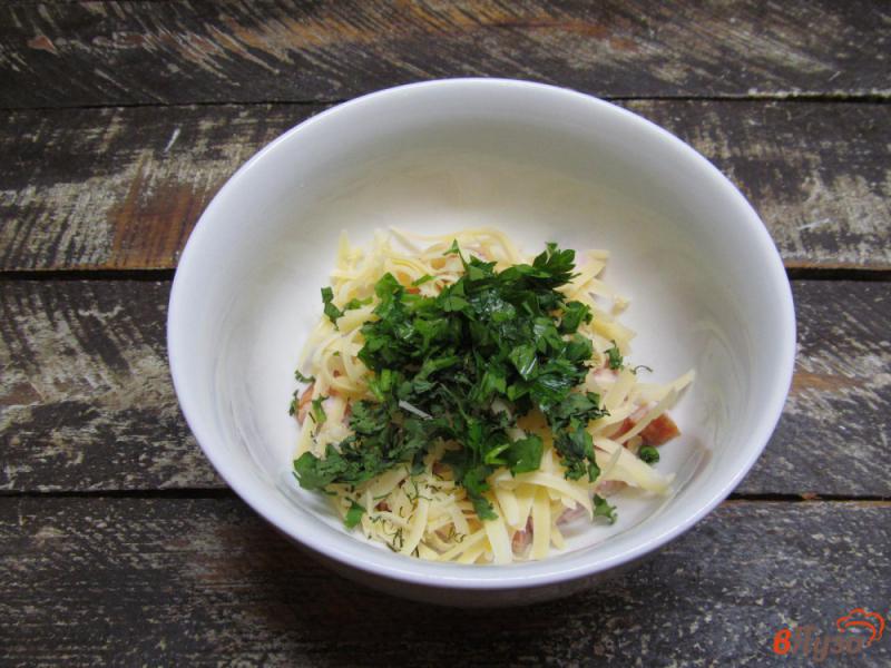Фото приготовление рецепта: Швейцарский салат из ветчины с сыром шаг №3