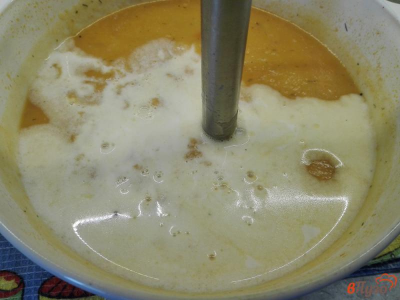 Фото приготовление рецепта: Томатный крем-суп шаг №8