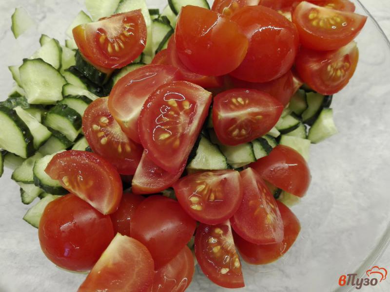 Фото приготовление рецепта: Овощной салат с редисом шаг №3