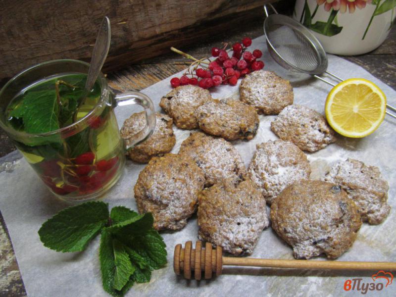 Фото приготовление рецепта: Печенье на кефире с овсяными хлопьями и черносливом шаг №9