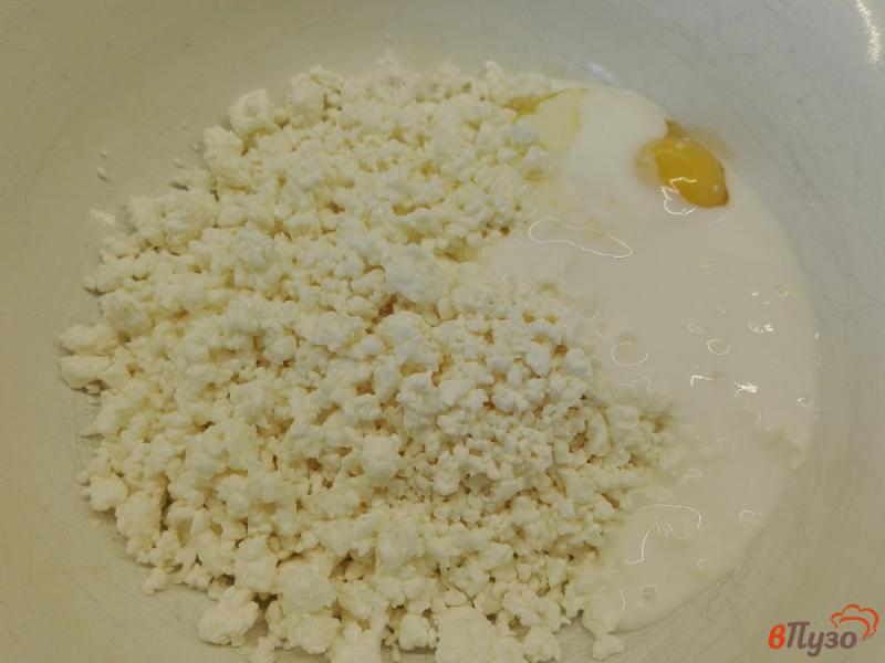 Фото приготовление рецепта: Сырники со сгущенным молоком шаг №1
