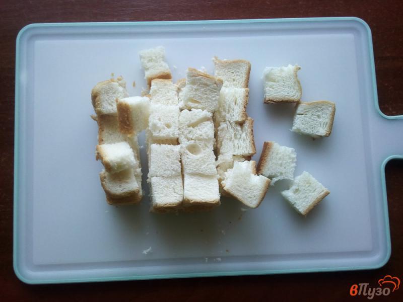 Фото приготовление рецепта: Хлебные гренки в карамели шаг №1