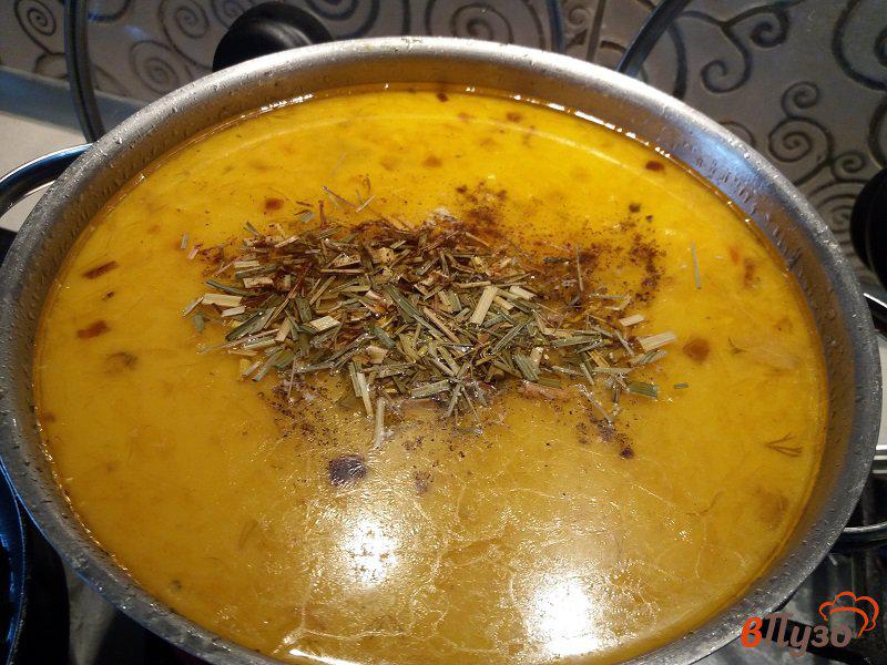 Фото приготовление рецепта: Сливочный суп из форели шаг №13