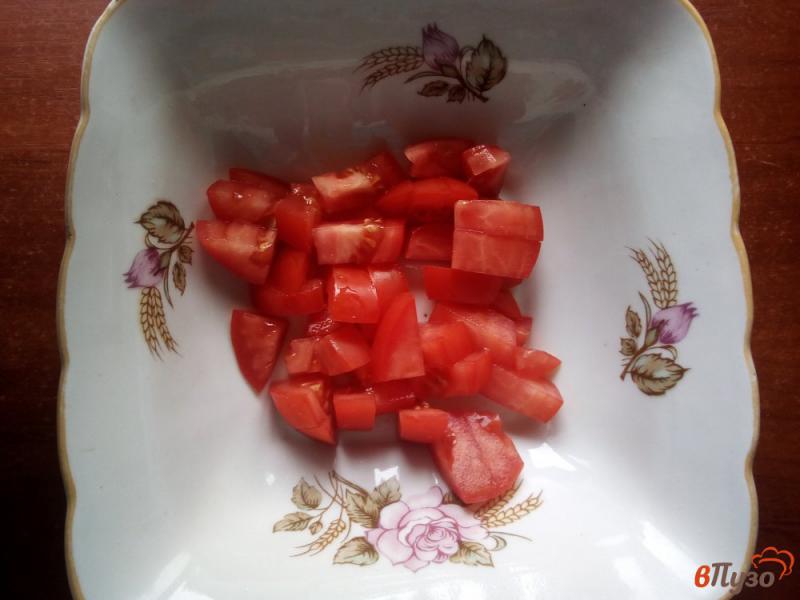 Фото приготовление рецепта: Салат из помидоров и кукурузы шаг №1