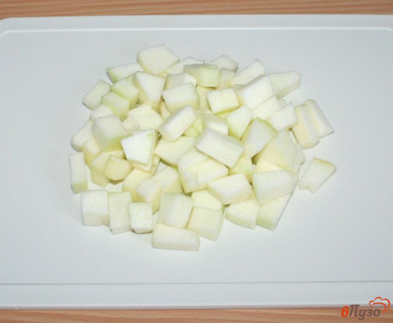 Фото приготовление рецепта: Жареные караси с овощами и рисом шаг №8