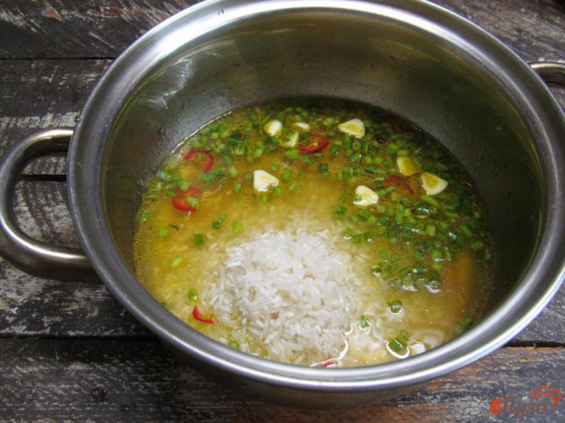 Фото приготовление рецепта: Суп на овощном бульоне с рисом и машем шаг №2