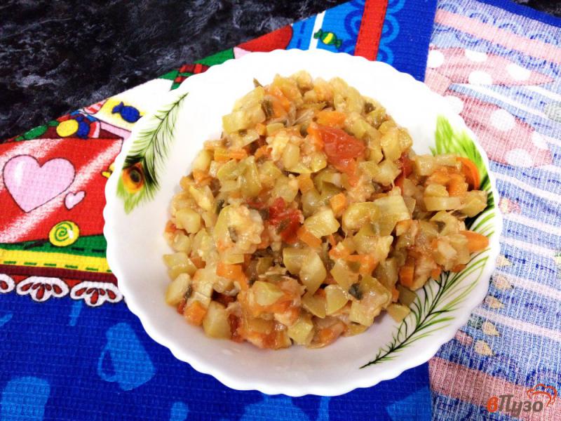 Фото приготовление рецепта: Рагу с кабачком помидором и зеленым луком шаг №8