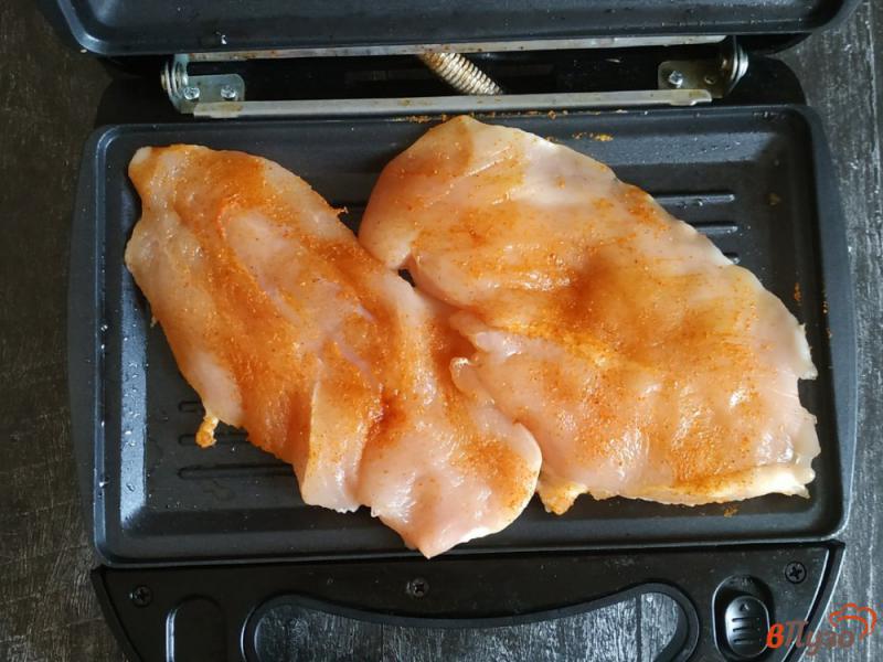 Фото приготовление рецепта: Куриная грудка карри на гриле шаг №3