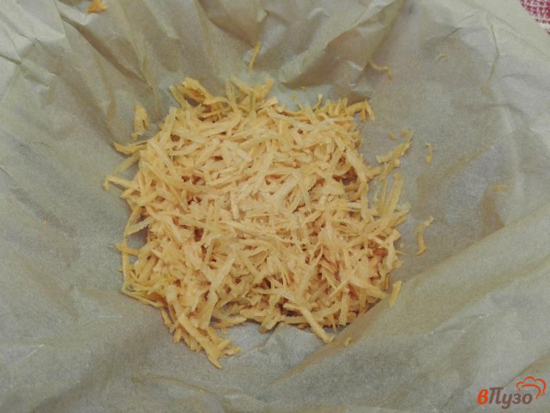 Фото приготовление рецепта: Хек в горчичном маринаде на морковной подушке шаг №5