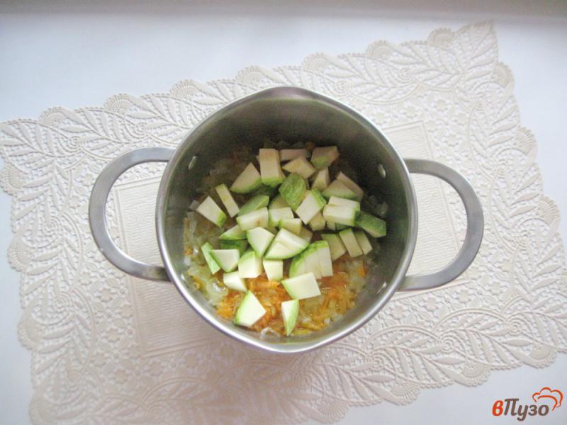 Фото приготовление рецепта: Гречневая каша с овощами шаг №2