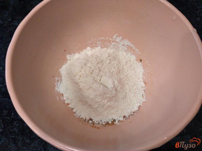 Фото приготовление рецепта: Подлива с ветчиной вареным окорочком шампиньонами и сыром шаг №6