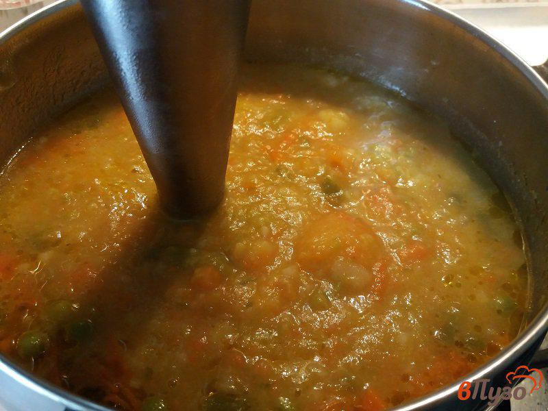 Фото приготовление рецепта: Овощной суп-пюре на бульоне шаг №5