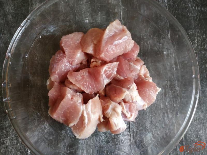 Фото приготовление рецепта: Свинина с лавандовым медом и соевым соусом шаг №1
