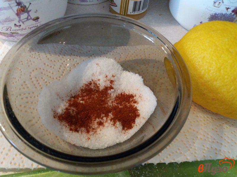 Фото приготовление рецепта: Малосоленая форель с копченой паприкой и тимьяном шаг №1