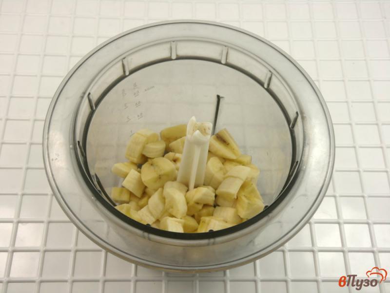 Фото приготовление рецепта: Кекс с нутеллой и бананами шаг №1