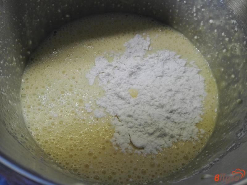 Фото приготовление рецепта: Творожно-лимонный кекс шаг №6