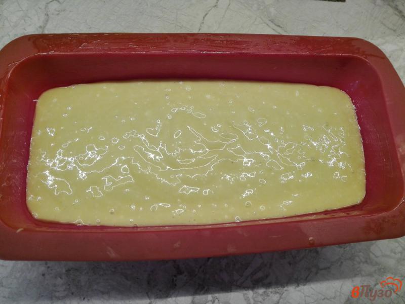 Фото приготовление рецепта: Творожно-лимонный кекс шаг №8