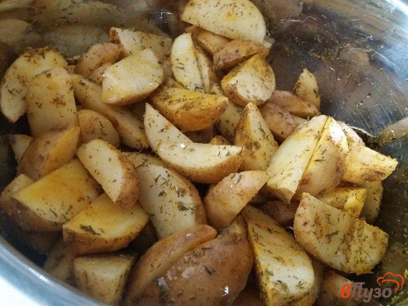 Фото приготовление рецепта: Запеченный молодой картофель по-деревенски шаг №4