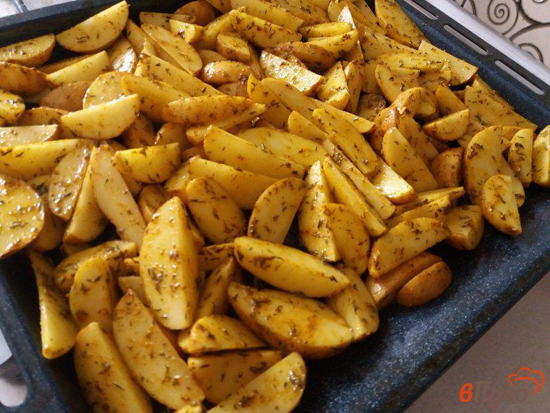 Фото приготовление рецепта: Запеченный молодой картофель по-деревенски шаг №5