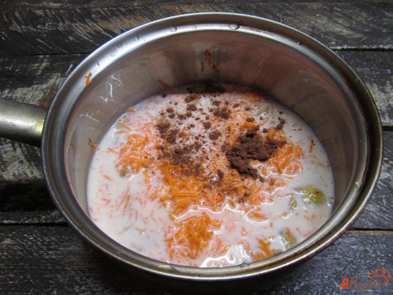 Фото приготовление рецепта: Морковный суп с бананом на молоке шаг №4