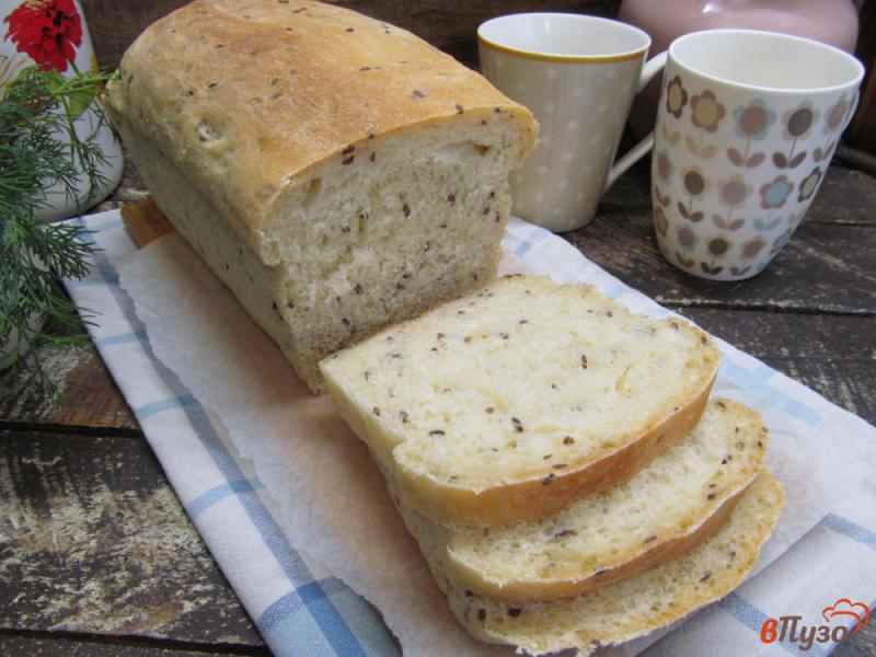 Фото приготовление рецепта: Домашний хлеб на ряженке с семенами льна шаг №10