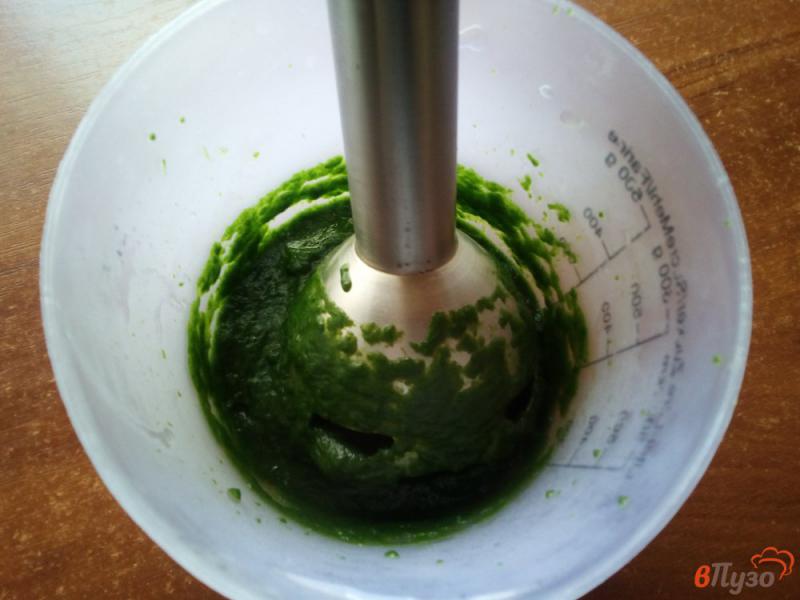 Фото приготовление рецепта: Домашняя паста со шпинатом шаг №2