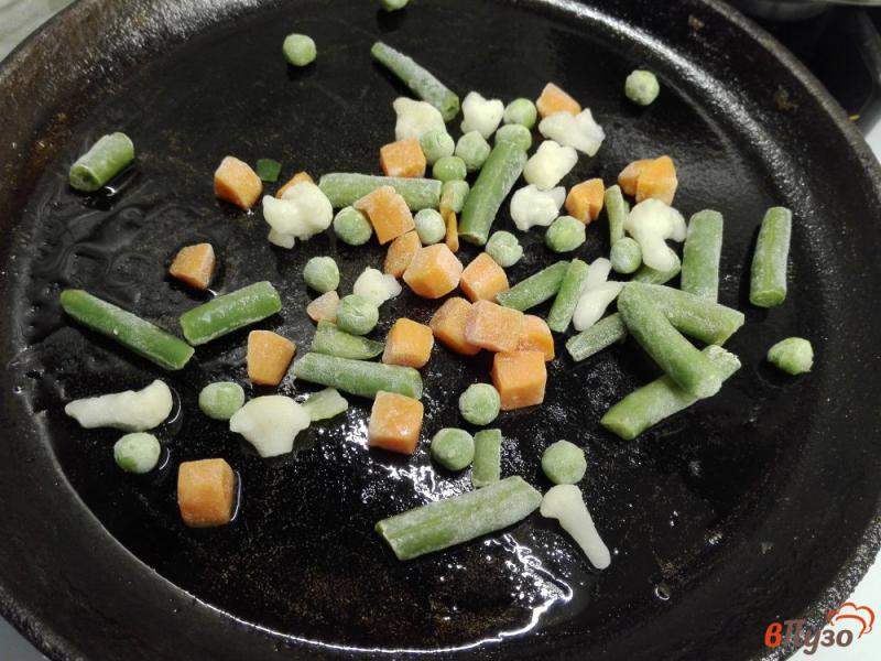 Фото приготовление рецепта: Крем-суп из брокколи с овощной смесью шаг №6
