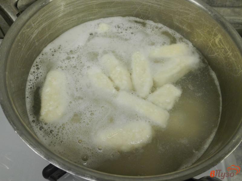 Фото приготовление рецепта: Ленивые вареники с бананом шаг №8