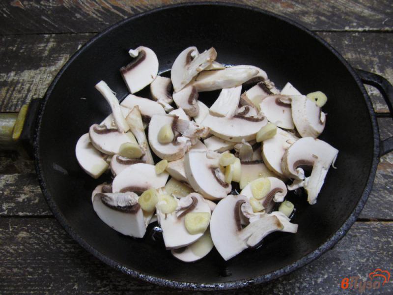 Фото приготовление рецепта: Бургеры из фасоли с грибами шаг №1