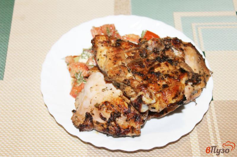 Фото приготовление рецепта: Куриные бедра в соевом соусе шаг №6