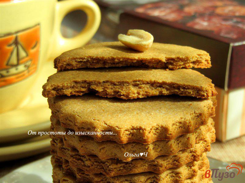 Фото приготовление рецепта: Овсяное печенье с арахисовой пастой шаг №7