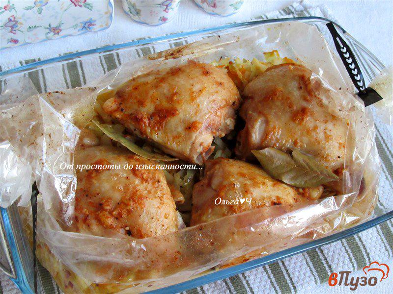 Фото приготовление рецепта: Капуста с курицей в рукаве шаг №6