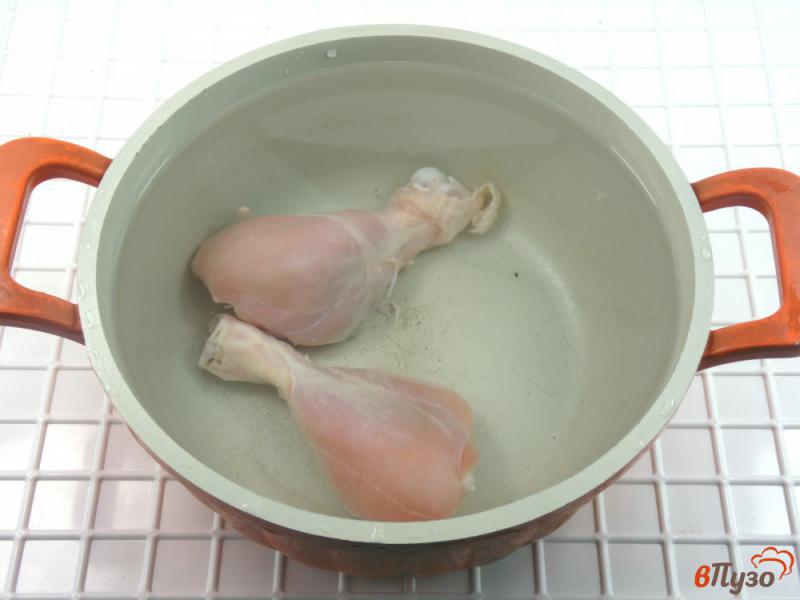 Фото приготовление рецепта: Суп куриный с кус-кусом и цветной капустой шаг №1